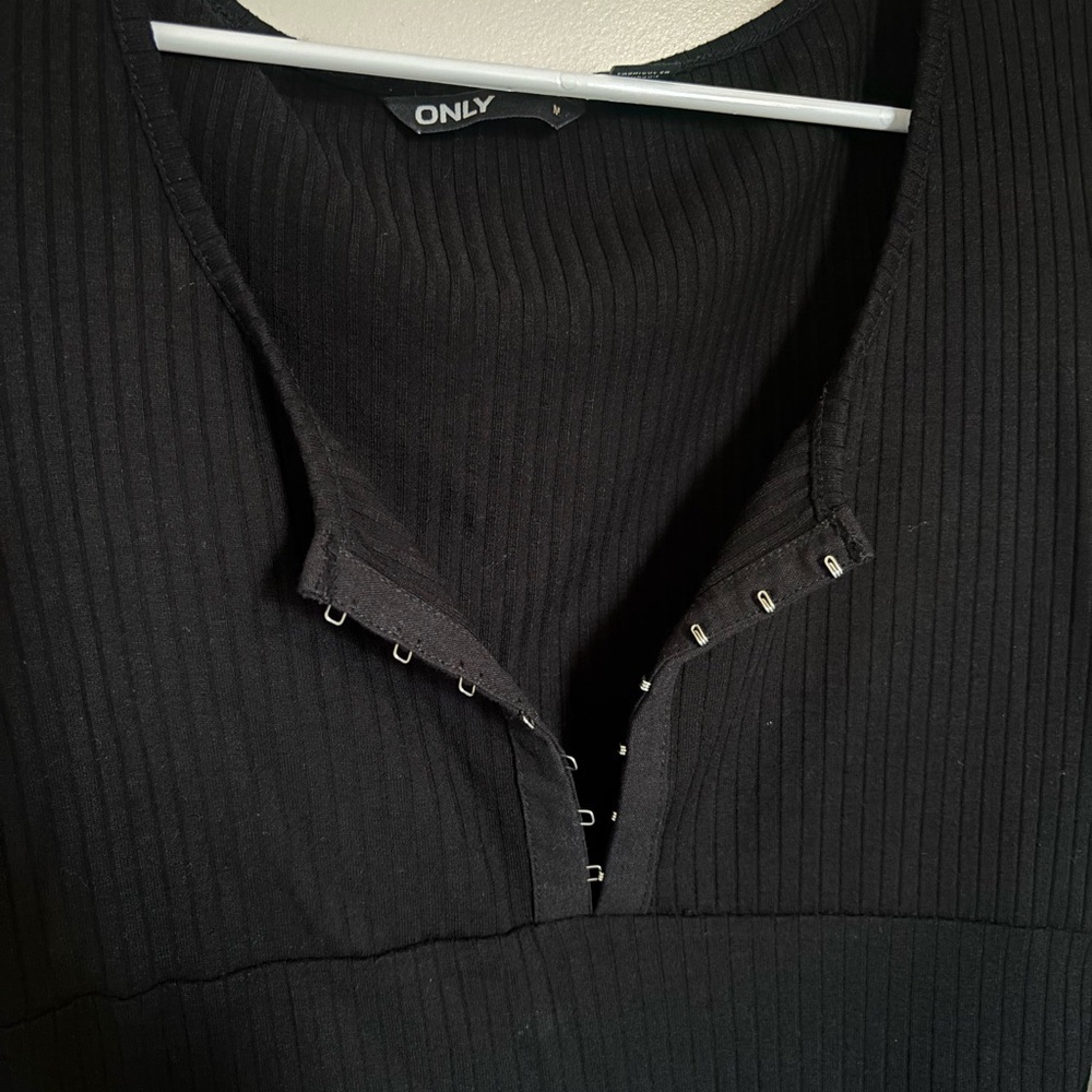 ONLY via ASOS Women's Black Ribbed Long Sleeve Top with hook and eye detail - Picture 2 of 4